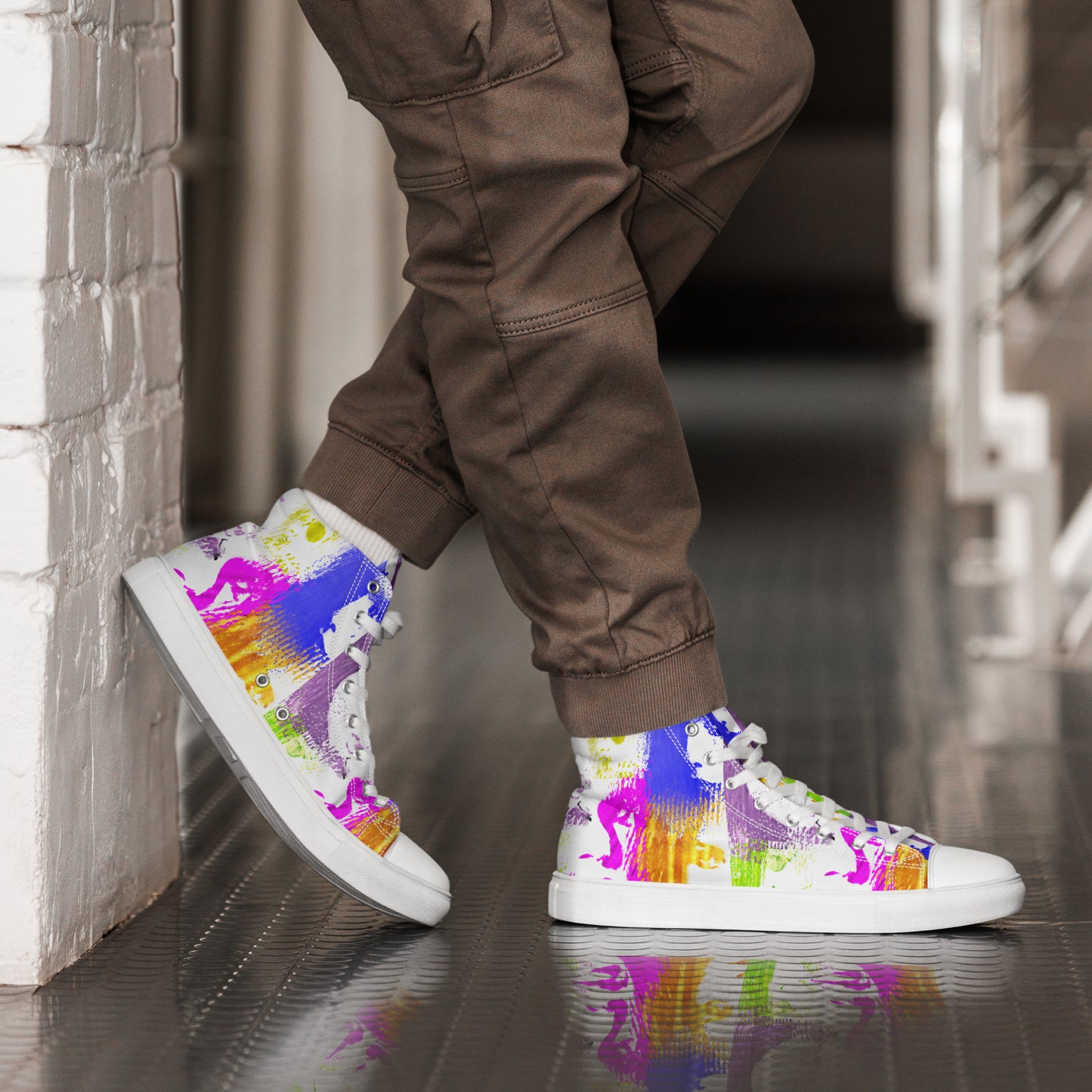 Pop-Art Bold Colorful Faces Men’s high top canvas shoes